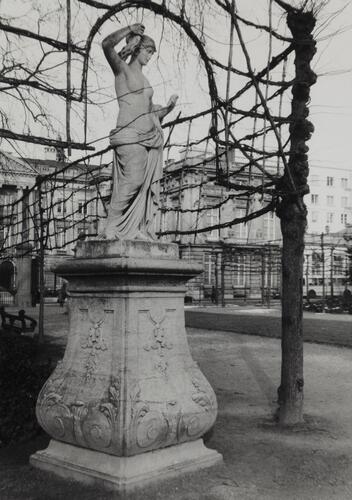 Parc de Bruxelles, Vénus au miroir (photo 1987).