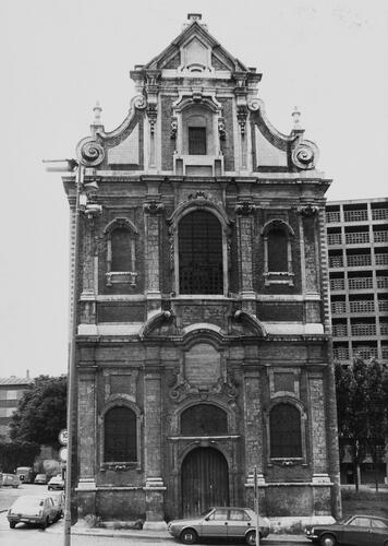Petite rue des Brigittines. Église des Brigittines, façade nord (photo 1980).