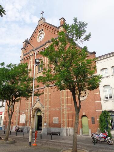 Vossenplein, parochiekerk O.-L.-Vrouw Onbevlekt, 2015