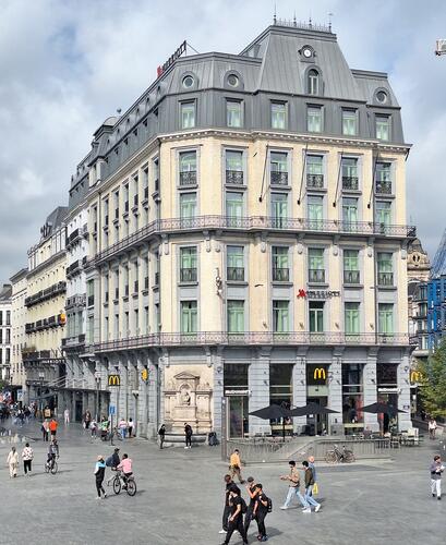 Beursplein 3 - Paul Devauxstraat 2 - Auguste Ortsstraat 1a, 2025