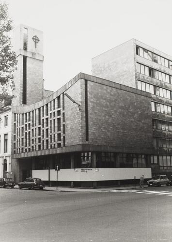 Nieuwe Graanmarkt 8, hoek A. Dansaertstraat. Nederlandse Evangelische Hervormde Kerk, 1979