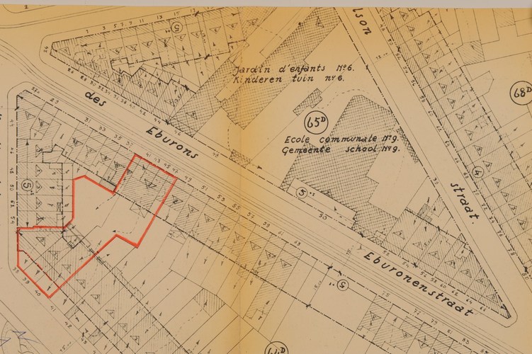 Rue des Éburons 46 et 50, plan d’implantation du premier complexe scolaire, plan cadastral, AVB/TP 92375 (1965).