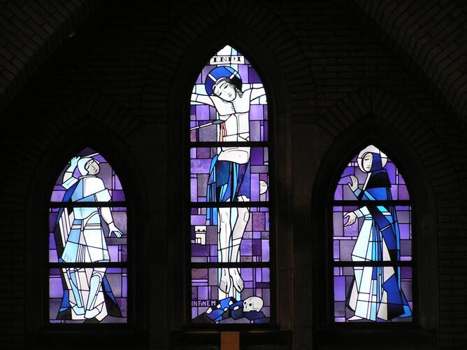 Correggiostraat 17a-19a, Heilig Hartkerk, glas-in-loodraam van het koor (foto 2008).