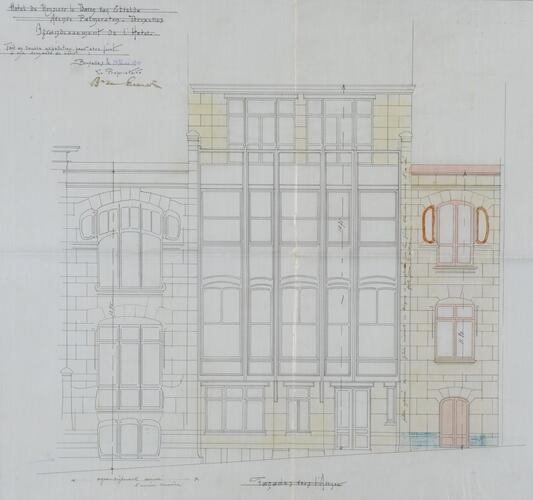 Avenue Palmerston 4, premier projet pour la seconde annexe, avec indication du nouveau <a href='/fr/glossary/187' class='info'>parement<span>Revêtement de la face extérieure d’un mur.</span></a> prévu pour les premier et dernier niveaux de l’hôtel, AVB/TP 125 (1900).
