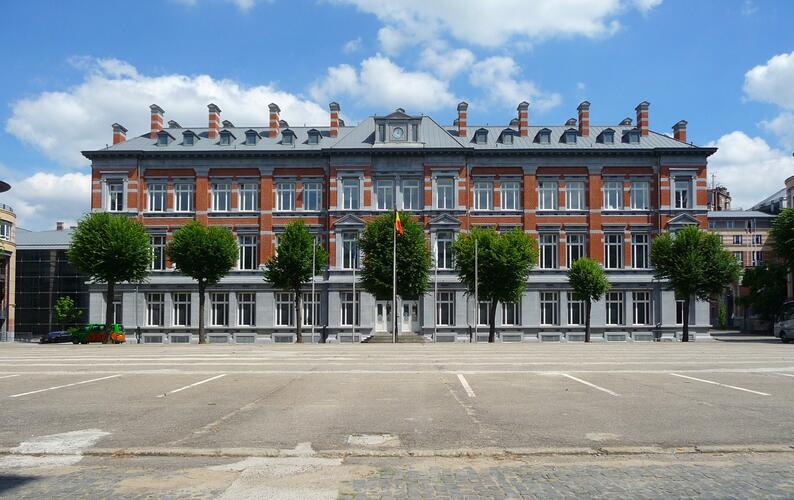 École royale militaire, bâtiment F, vers la cour de l'École militaire (photo 2009).