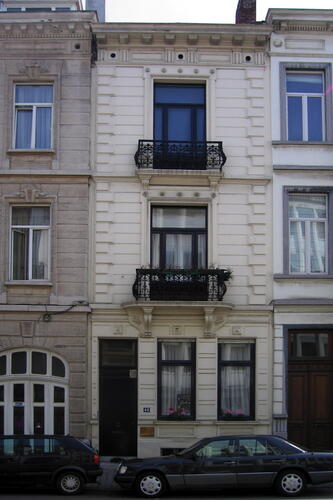 Rue de Livourne 44, 2005