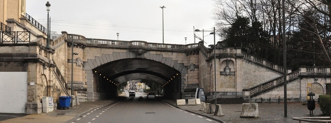 Pont routier du boulevard Lambermont, enjambant la chaussée de Haecht, face ouest, 2012