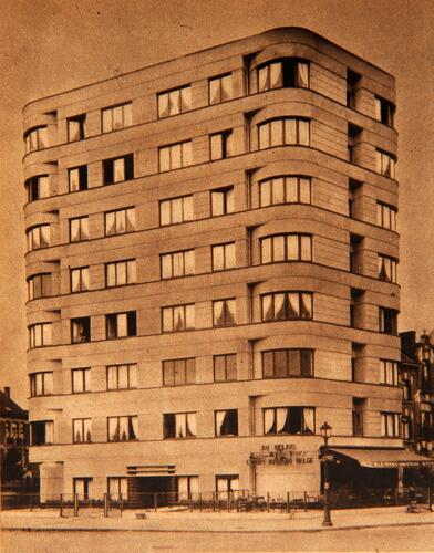 Place Général Meiser 14 et avenue Rogier 416 ([i]Bâtir[/i], 44, 1936, p. 782).