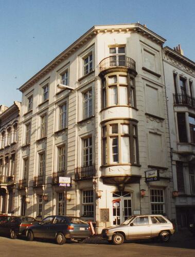 Avenue de l'Armée 32 au coin de la rue des Aduatiques, 1993