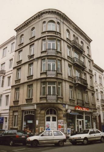 Legerlaan 37-39, op hoek met Aduatiekersstraat, 1993