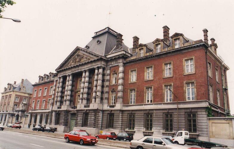 Generaal Jacqueslaan 292. Kazerne luitenant generaal baron de Witte de Haelen, gebouw A (foto 1993-1995)