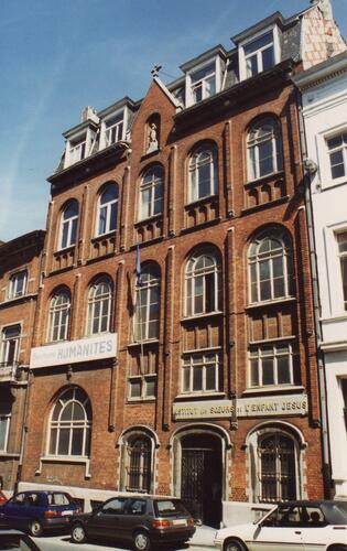 Institut des Sœurs de l'Enfant Jésus. Bâtiment principal de 1894 conçu par l'arch. Hubert Marcq, 1994