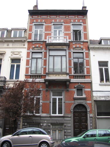 Rue du Châtelain 43, 2005