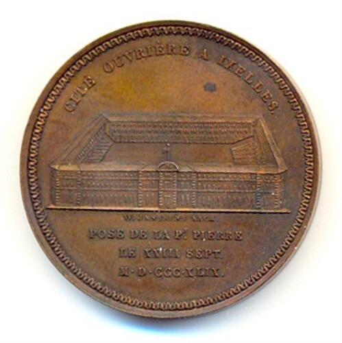 Cité Gomand, médaille de F. Veyrat commémorant la pose de la première pierre de la Cité Gomand en 1849 (KBR, Cabinet des Médailles, Guioth, sup. T. I, pl. 53).