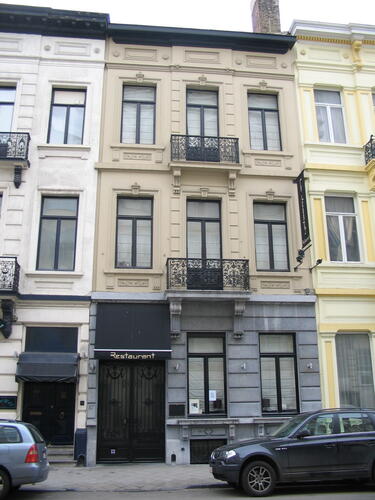 Rue de Livourne 87, 2005