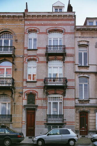 Rue Renier Chalon 14 (photo 2006).
