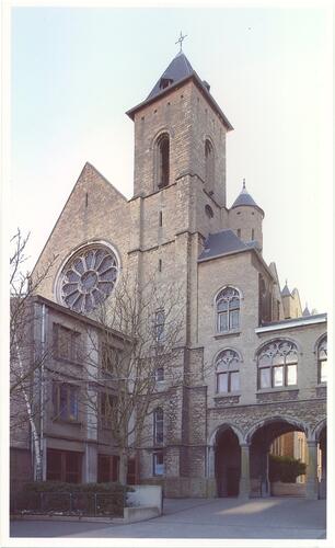 [i]Institut Saint-Boniface[/i], kapel (KIK-IRPA © MRBC - MBHG, 2010).