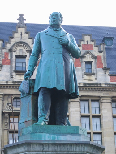 Statue de Pierre-Théodore Verhaegen, 2006
