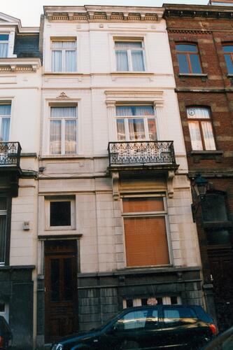 Rue d'Albanie 29, 2002