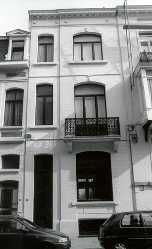 Rue d'Albanie 58, 2002