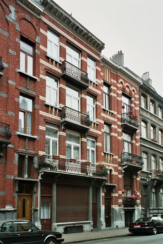 Rue André Hennebicq 17 et 15, 2004