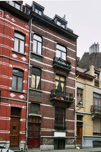 Rue André Hennebicq 42, 2004