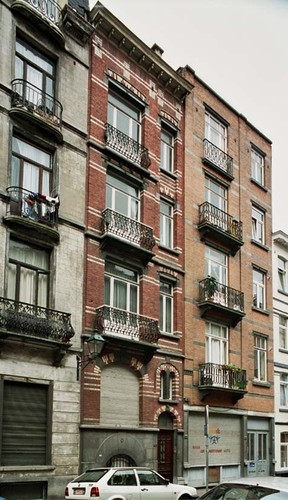 Rue André Hennebicq 45, 2004