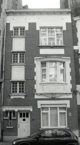 Rue Antoine Bréart 138, 2002