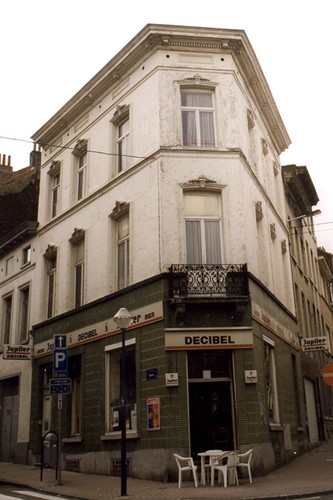 Rue de Bordeaux 1, 1999
