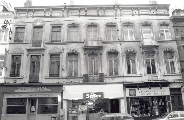 Chaussée de Charleroi 39, 37 et 35, 2002