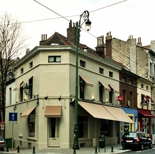 Rue de Neufchâtel 1 et chaussée de Charleroi 175-177, 173 et 171, 2004