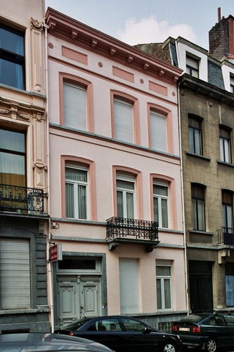Rue de la Croix de Pierre 25, 2004