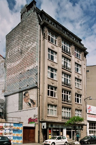 Rue Defacqz 137-139, 2004