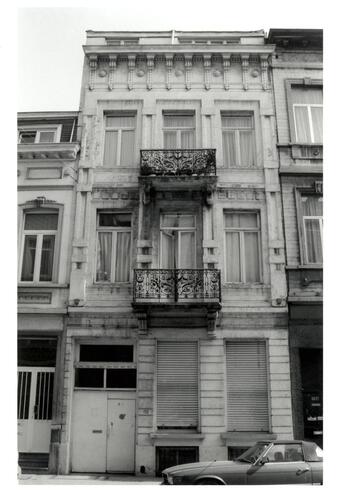 Rue de Mérode 152, 2001