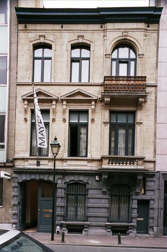 Rue Émile Féron 153 (photo 2004).