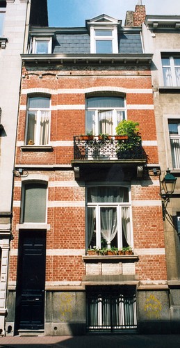 Rue d'Espagne 84, 2003