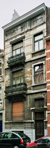 Rue Félix Delhasse 12, 2004