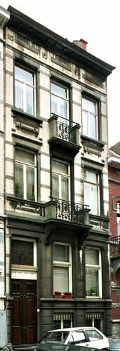 Rue Félix Delhasse 36, 2004
