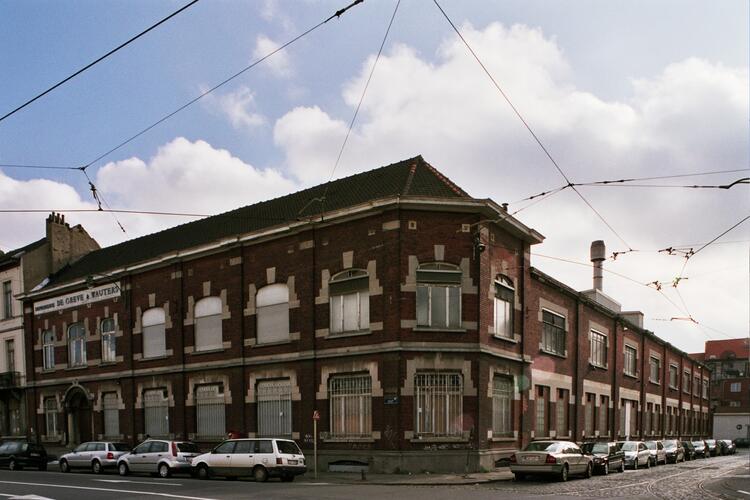 Fonsnylaan 131 en Belgradostraat 100-104, 2004