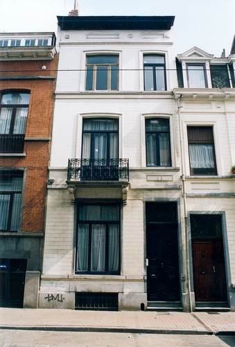Rue Moris 68, 2003