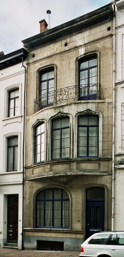 Rue Saint-Bernard 91, 2004