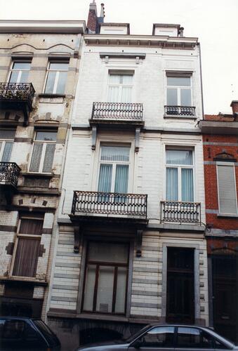 Rue Saint-Bernard 174, 1999