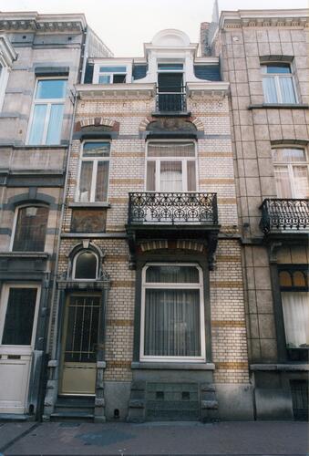 Rue Saint-Bernard 186, 1999