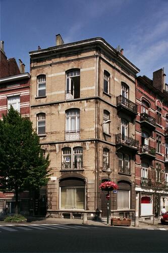Savoiestraat 33 en Maurice Van Meenenplein 38, 2004