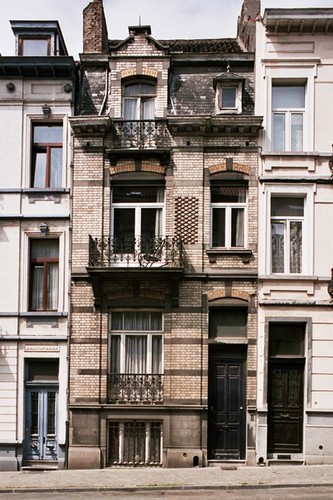 Rue de Serbie 17, 2004