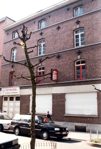 Rue Vanderschrick 107, 2004