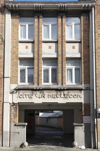 Rue P.-J. Demessemaeker 34, entrée vers la rue François Van Meulecom situé en intérieur d'ilôt, 2015