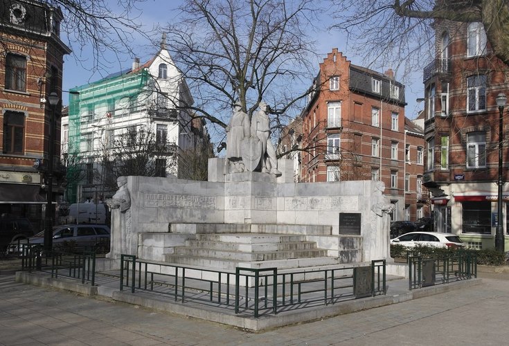 Square des Libérateurs, monument de la Liberté, 2015