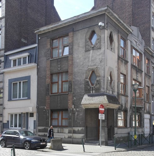 Rue des Osiers 34, situé à l'angle de la rue Edm. de Grimberghe, 2015