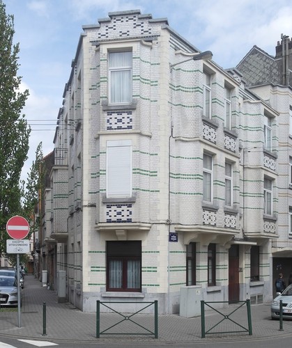 Rue d'Ostende 135, à l'angle de la rue de Menin, 2015